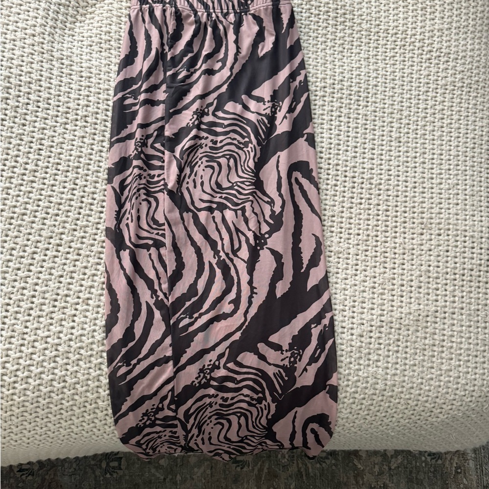 Zebra maxi skirt medium! Paid $25 worn once,asking $15